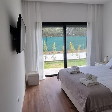 Valverde 2 Villa, Vilamoura, Algarve, Only 5 Minutes From Marina, Golf And *